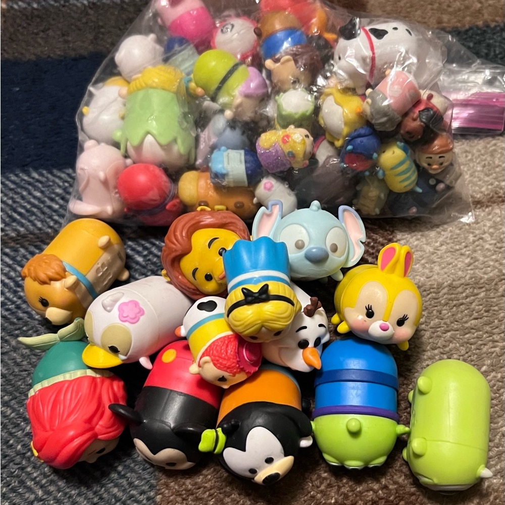 Sqishmallows Disney figures